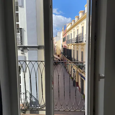Apartamentos Cuna Seville Exterior photo